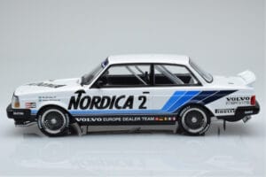 Volvo 240 Turbo Nordica #2 U. Granberg / T. Lindstrom ETCC Brno 1986 IXO 1:18 18RMC088 Metal — zdjęcie 3 z 6