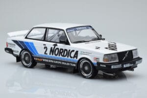Volvo 240 Turbo Nordica #2 U. Granberg / T. Lindstrom ETCC Brno 1986 IXO 1:18 18RMC088 Metal — zdjęcie 4 z 6