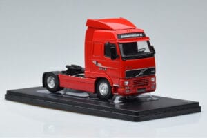 Volvo FH12 Czerwony IXO 1:43 TR123 Metal — zdjęcie 4 z 6