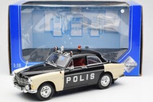 Volvo P121 Policja Revell 1:18 8904 Metal — zdjęcie 8 z 8
