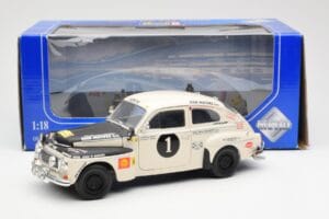 Volvo PV 544 Rally Revell 1:18 8922 Metal — zdjęcie 8 z 8