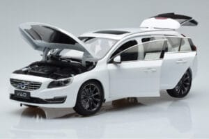 Volvo V60 D3 Crystal Biały FAW 1:18 9430840 Metal — zdjęcie 2 z 7