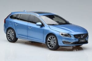 Volvo V60 D3 Power Niebieski FAW 1:18 9430839 Metal — zdjęcie 5 z 7