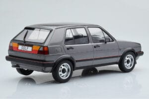 Volkswagen Golf GTI Mk2 Szary MCG 1:18 MCG18390 Metal — zdjęcie 2 z 6