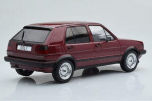 Volkswagen Golf GTI Mk2 Czerwony MCG 1:18 MCG18391 Metal — zdjęcie 2 z 6