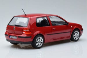 Volkswagen Golf Mk4 Czerwony Norev 1:18 188573 Metal — zdjęcie 3 z 7