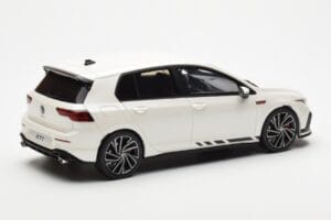 Volkswagen Golf GTI Mk8 Clubsport Biały Otto 1:18 OT986 Żywica — zdjęcie 2 z 6