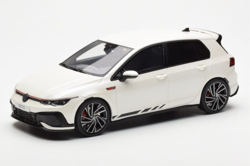 Volkswagen Golf GTI Mk8 Clubsport Biały Otto 1:18 OT986 Żywica