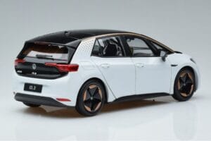 Volkswagen ID.3 Biały FAW 1:18 ZVN000001WEI Metal — zdjęcie 3 z 7