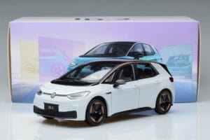 Volkswagen ID.3 Biały FAW 1:18 ZVN000001WEI Metal — zdjęcie 7 z 7