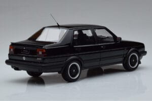Volkswagen Jetta Mk2 Czarny Otto 1:18 OT1021 Żywica — zdjęcie 2 z 6