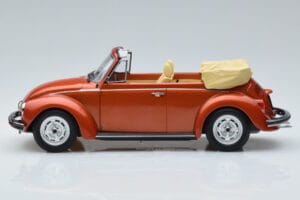 Volkswagen Beetle 1303 Kabriolet Pomarańczowy Norev 1:18 188526 Metal — zdjęcie 3 z 6