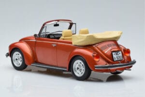 Volkswagen Beetle 1303 Kabriolet Pomarańczowy Norev 1:18 188526 Metal — zdjęcie 5 z 6