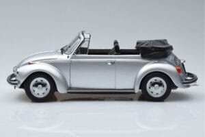 Volkswagen Beetle 1303 Kabriolet Srebrny Norev 1:18 188530 Metal — zdjęcie 3 z 6
