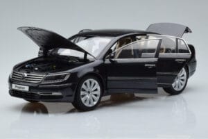 Volkswagen Phaeton V6 Mazeppa Szary Kyosho 1:18 08831MBK Metal — zdjęcie 2 z 9