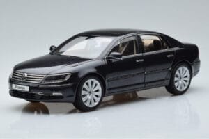 Volkswagen Phaeton V6 Mazeppa Szary Kyosho 1:18 08831MBK Metal