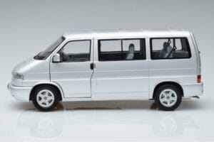 Volkswagen T4b Transporter Caravelle Minibus Schuco 1:18 450041500 Metal — zdjęcie 5 z 8