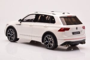 Volkswagen Tiguan R Biały Otto 1:18 OT1001 Żywica — zdjęcie 5 z 6