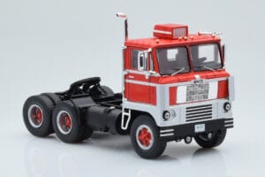 White 7400 Czerwony Srebrny IXO 1:43 TR170 Metal — zdjęcie 3 z 5