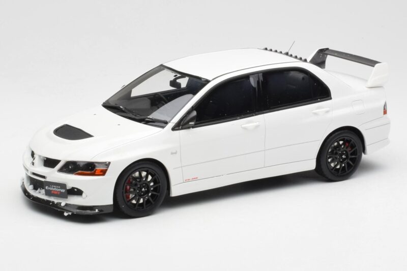 Mitsubishi Lancer Evo VIII MR FQ-400 Biały Otto 1:18 OT777 Żywica