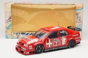 Alfa Romeo 155 V6 Ti #18 A. Nannini DTM 1993 UT Models 1:18 180930120 Metal — zdjęcie 8 z 8
