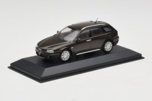 Alfa Romeo 159 Brooklands Green Minichamps 1:43 400120411 Metal — zdjęcie 2 z 4