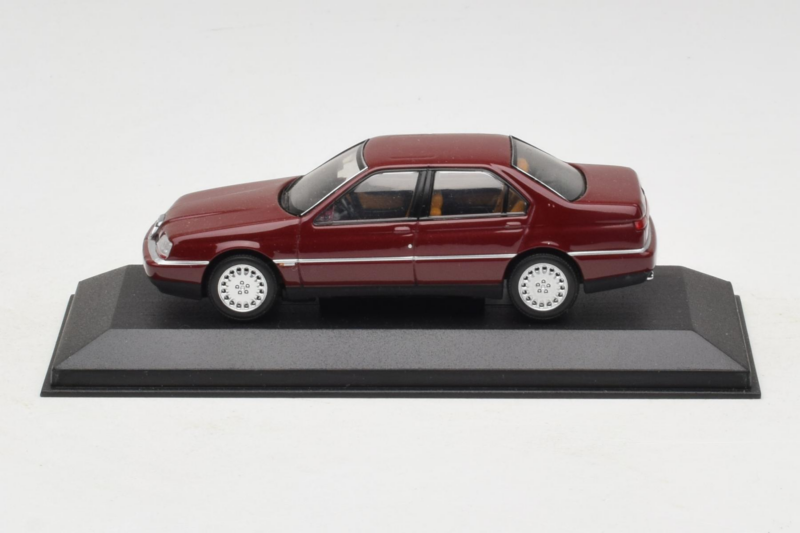 Alfa Romeo 164 3.0 Super V6 Ciemnoczerwony Minichamps 1:43 436120700 Metal