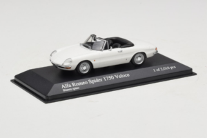 Alfa Romeo 1750 Spider Veloce Biały Minichamps 1:43 400120530 Metal — zdjęcie 2 z 4
