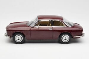 Alfa Romeo 2000 GTV Kasztanowy Czerwony Norev 1:18 187916 Metal — zdjęcie 4 z 8