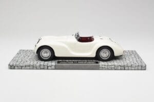 Alfa Romeo 6C 2500 SS Corsa Spider Biały Minichamps 1:18 107120232 Żywica — zdjęcie 3 z 6
