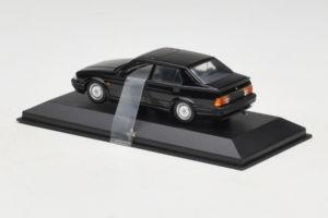 Alfa Romeo 75 3.0 V6 Czarny Minichamps 1:43 403120463 Metal — zdjęcie 3 z 4