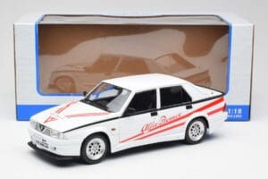 Alfa Romeo 75 Turbo Evoluzione Biały MCG 1:18 MCG18430 Metal — zdjęcie 6 z 6