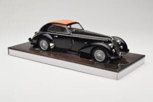 Alfa Romeo 8C 2900B Lungo Czarny Minichamps 1:18 100120421 Metal — zdjęcie 6 z 8
