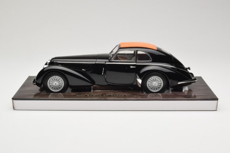 Alfa Romeo 8C 2900B Lungo Czarny Minichamps 1:18 100120421 Metal