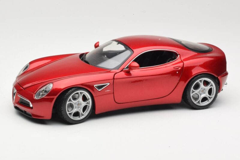 Alfa Romeo 8C Competizione Czerwony Bburago 1:18 18-11021 Metal