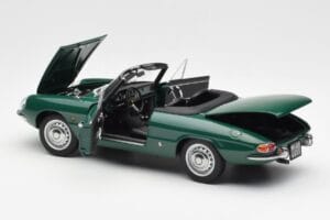 Alfa Romeo Duetto Spider Zielony AUTOart 1:18 70138 Metal — zdjęcie 5 z 8