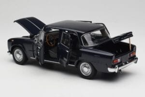 Alfa Romeo Giulia 1300 Niebieski Minichamps 1:18 180120905 Metal — zdjęcie 5 z 8