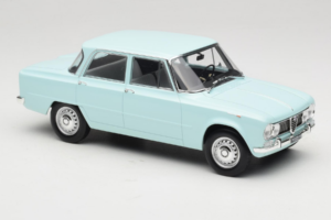 Alfa Romeo Giulia TI 105 Sky Blue Norev 1:18 187974 Metal — zdjęcie 5 z 7