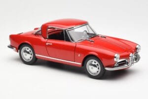 Alfa Romeo Giulietta 1300 Spider Czerwony AUTOart 1:18 70157 Metal — zdjęcie 6 z 8