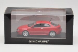 Alfa Romeo GT Alfa Czerwony Minichamps 1:43 400120321 Metal — zdjęcie 4 z 4