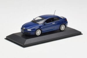 Alfa Romeo GT Dark Blue Metallic Minichamps 1:43 400120326 Metal — zdjęcie 2 z 4