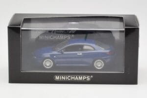 Alfa Romeo GT Dark Blue Metallic Minichamps 1:43 400120326 Metal — zdjęcie 4 z 4