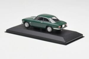 Alfa Romeo Giulia GTA 1300 Junior Zielony Minichamps 1:43 ALFA010 Metal — zdjęcie 3 z 4