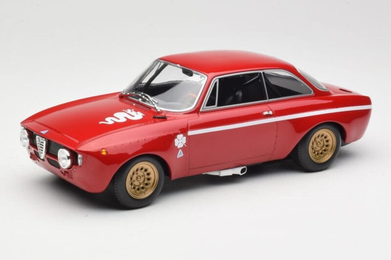 Alfa Romeo GTA 1300 Junior Czerwony Minichamps 1:18 155120020 Metal