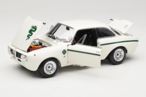Alfa Romeo GTA 1300 Junior Biały Minichamps 1:18 100120501 Metal — zdjęcie 2 z 8