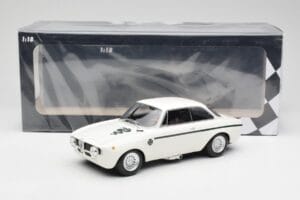 Alfa Romeo GTA 1300 Junior Biały Minichamps 1:18 155120021 Metal — zdjęcie 6 z 6