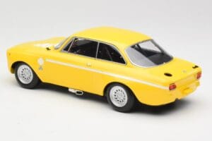 Alfa Romeo GTA 1300 Junior Żółty Minichamps 1:18 155120024 Metal — zdjęcie 4 z 6