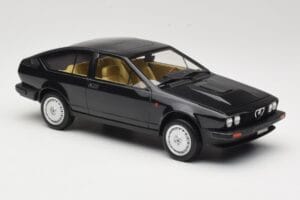 Alfa Romeo GTV6 2.5 Czarny Laudoracing-Models 1:18 LM110C Metal — zdjęcie 4 z 6