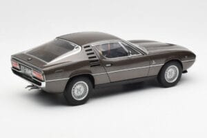 Alfa Romeo Montreal Brązowy Metaliczny AUTOart 1:18 70173 Metal — zdjęcie 3 z 8