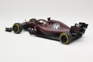 Alfa Romeo Racing C38 #7 K. Raikkonen Valentine's Day Livery Shakedown Fiorano 14th February 2019 Minichamps 1:18 110199907 M — zdjęcie 5 z 6